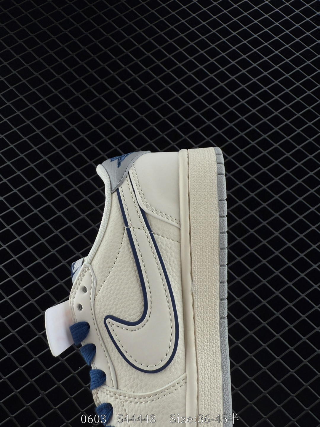 Travis Scott x Air Jordan 1 ” Reverse Mocha “